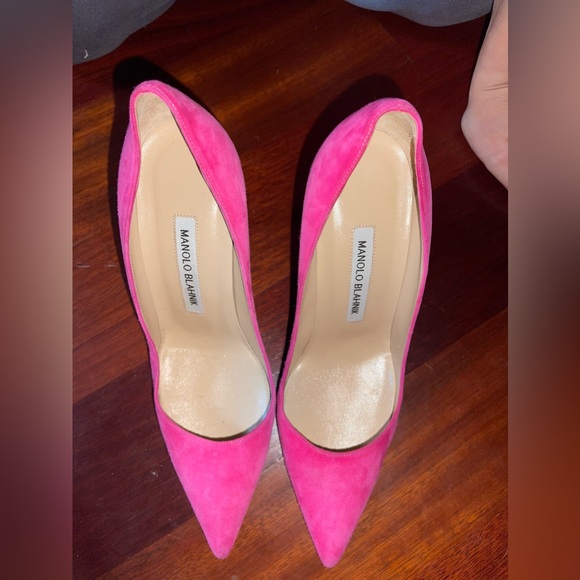 Manolo Blahnik BB 105 Pink Suede Pumps - Picture 6 of 8